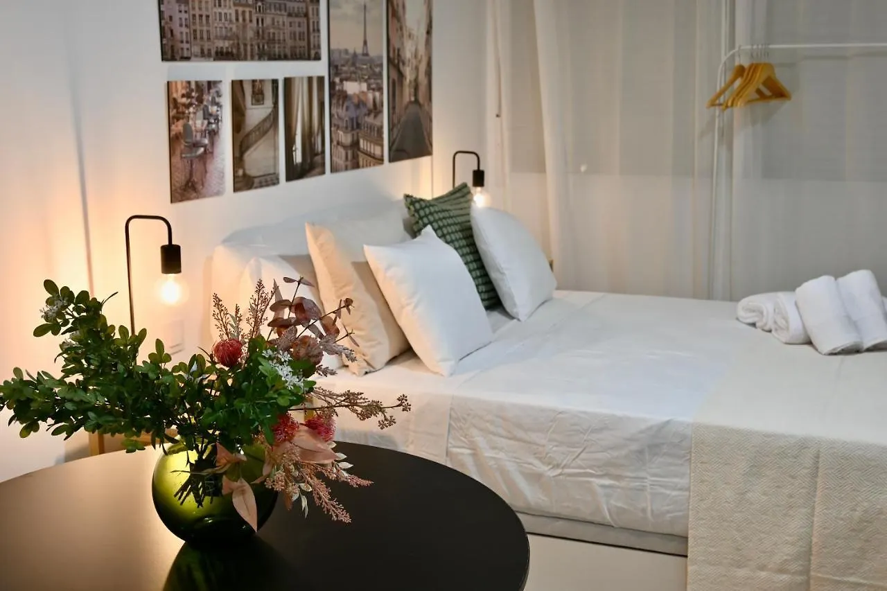 Apartment For You Rentals Coqueto Y Amplio Studio Temporal En El Barrio Quintana Ale141º Madrid