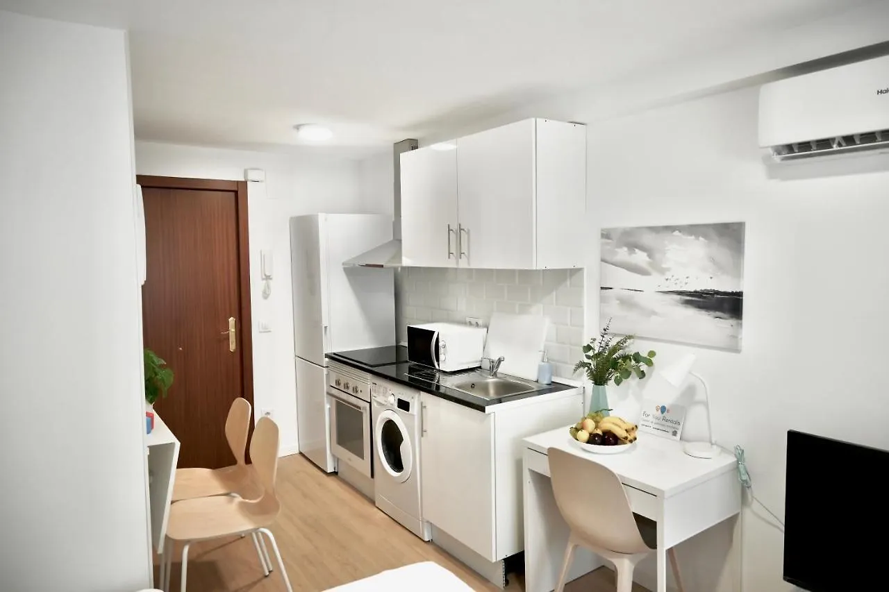 Apartment For You Rentals Coqueto Y Amplio Studio Temporal En El Barrio Quintana Ale141º Madrid