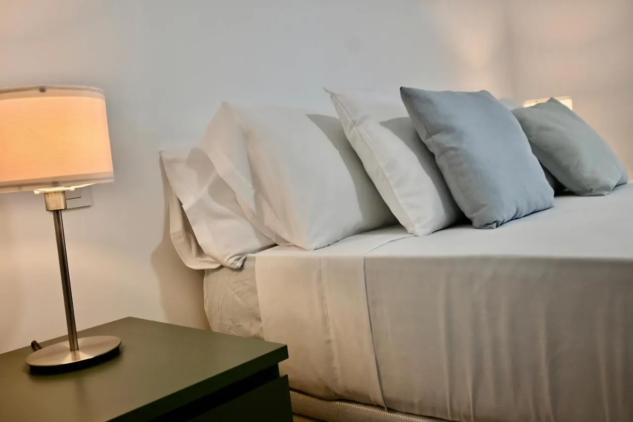 Apartment For You Rentals Coqueto Y Amplio Studio Temporal En El Barrio Quintana Ale141º Madrid