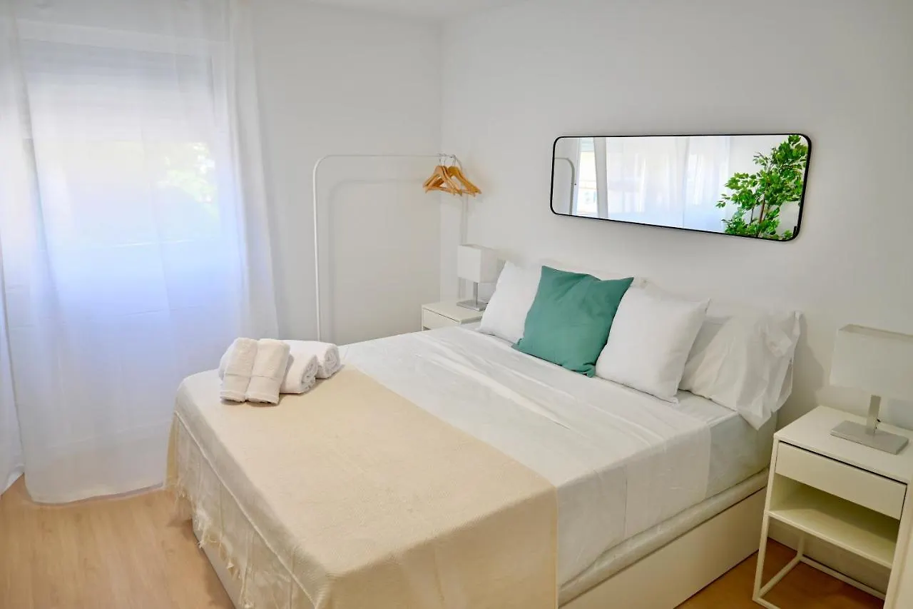 Apartment For You Rentals Coqueto Y Amplio Studio Temporal En El Barrio Quintana Ale141º Madrid