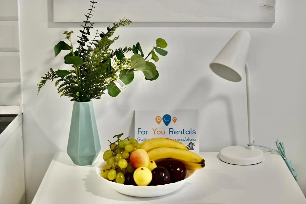 For You Rentals Coqueto Y Amplio Studio Temporal En El Barrio Quintana Ale141º Madrid 0*,