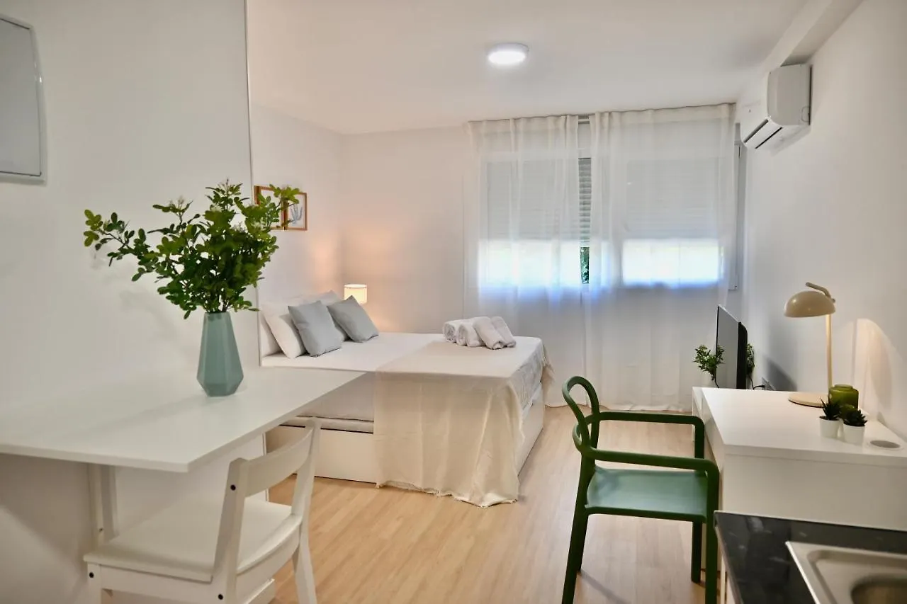 Apartment For You Rentals Coqueto Y Amplio Studio Temporal En El Barrio Quintana Ale141º Madrid