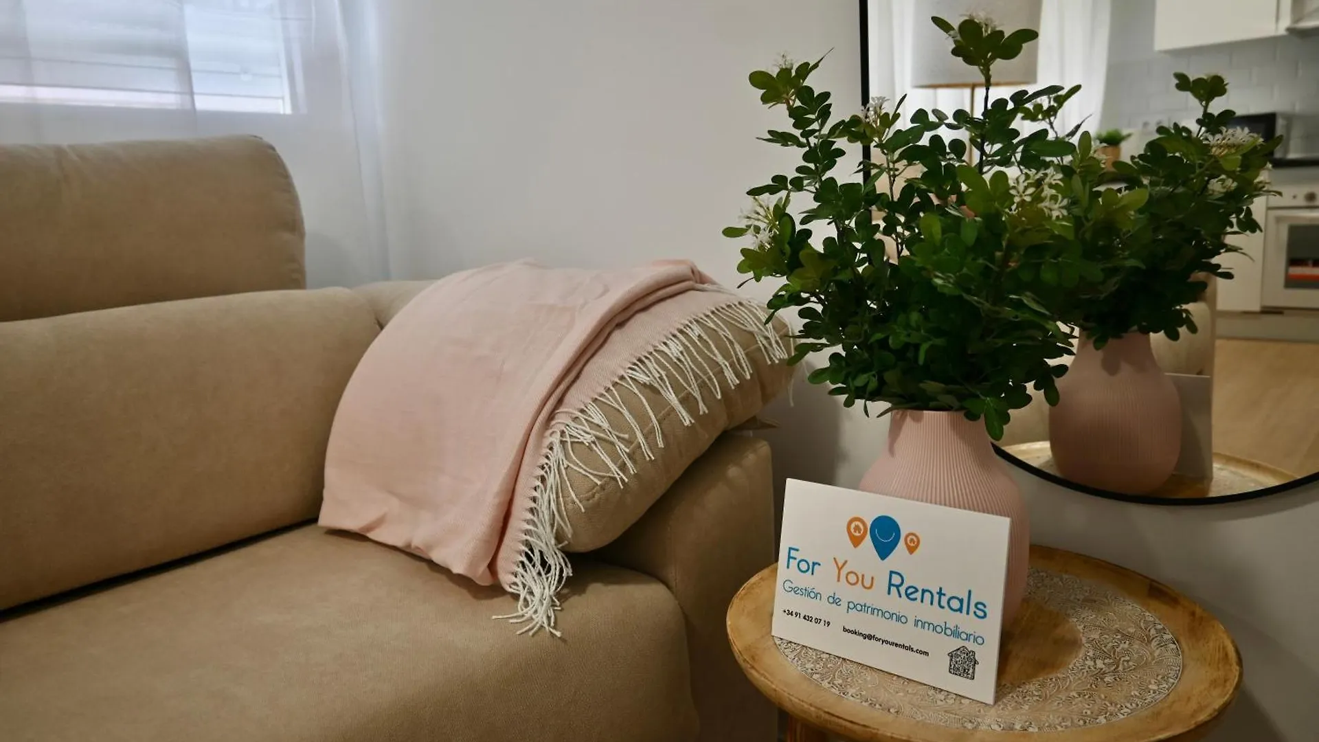 For You Rentals Coqueto Y Amplio Studio Temporal En El Barrio Quintana Ale141º location