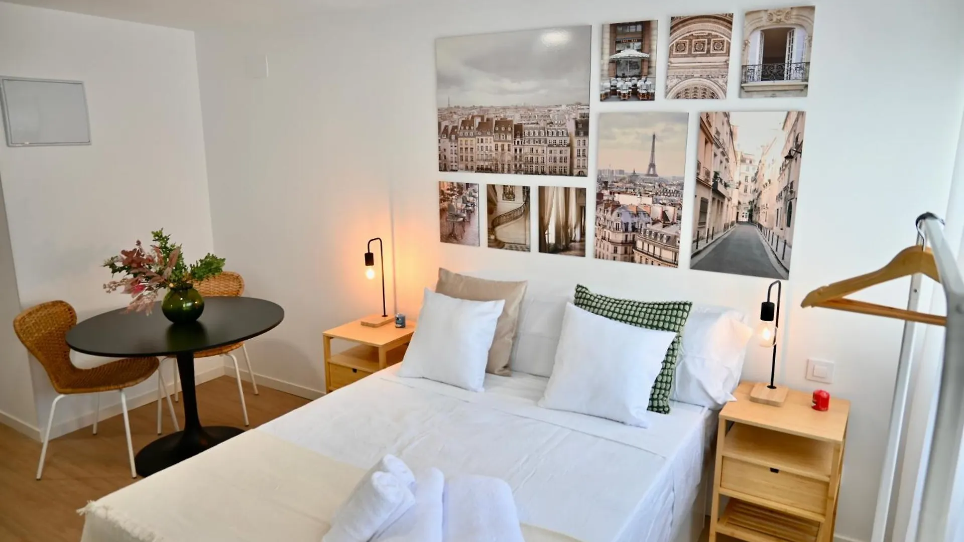 For You Rentals Coqueto Y Amplio Studio Temporal En El Barrio Quintana Ale141º Madrid Spain